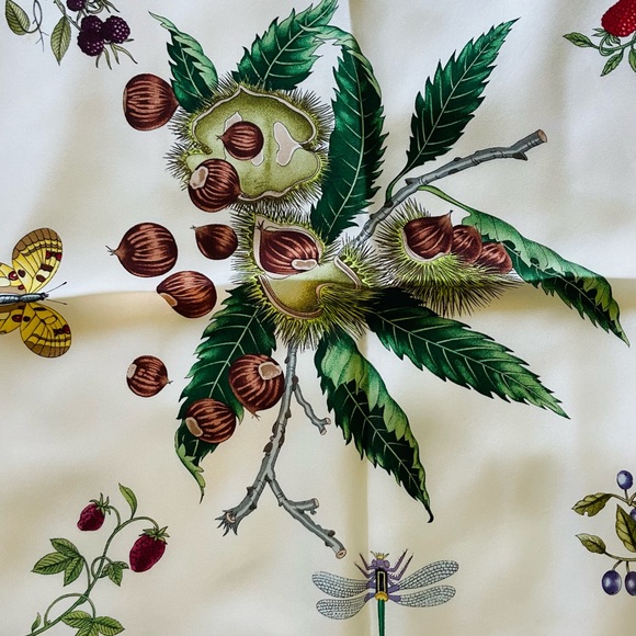 GUCCI V. ACCORNERO Silk Square Scarf 34x34 - Picture 8 of 11